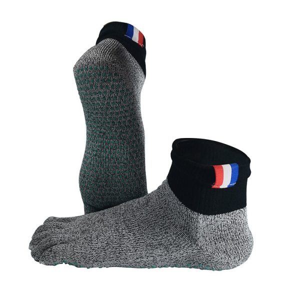 Beach dispensing anti-slip socks - Image 2