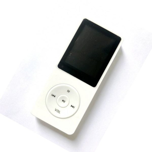 Great iPod Shuffle Alternative – 1.8” MP3 Player with TF Card Slot