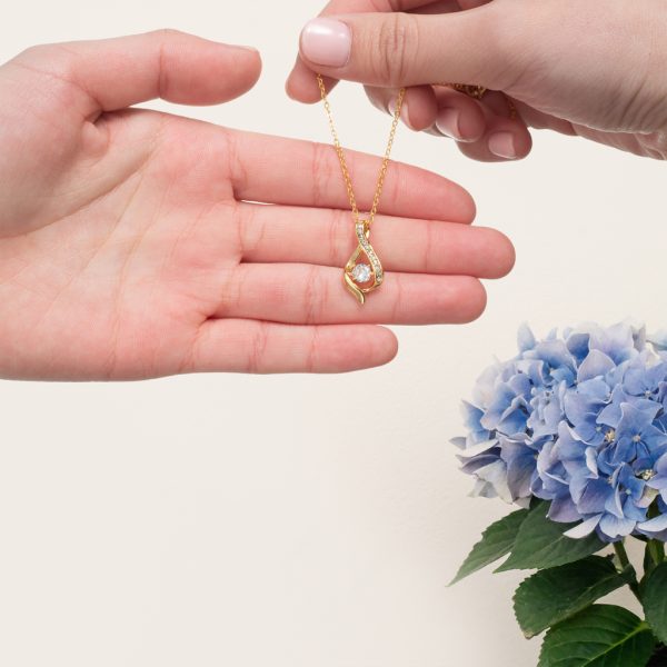 Dreamy Babe – Ribbon Necklace Gift For Your Wife - Image 3