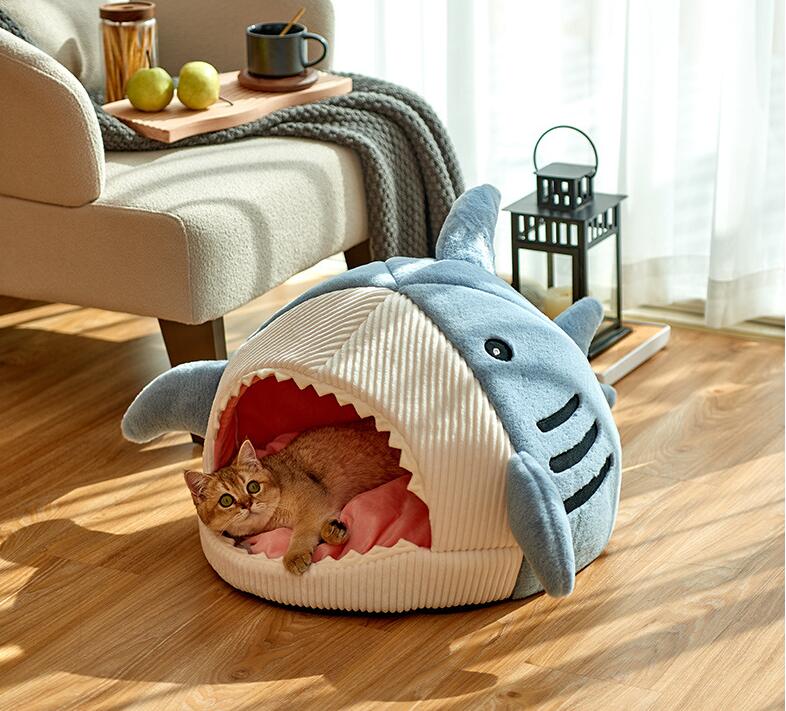 Shark Shaped Enclosed Cat Bed | Thermal Winter Pet Nest